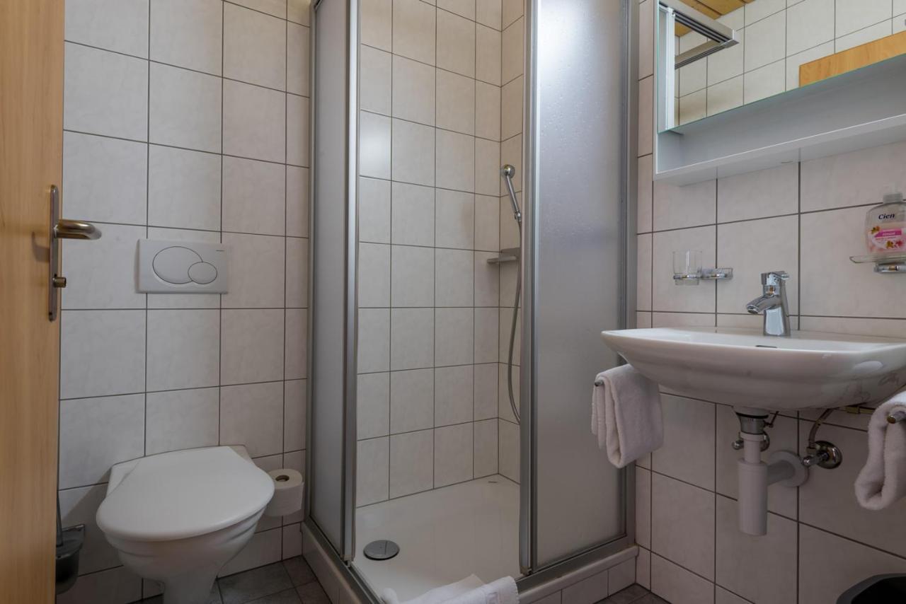Sport Resort Fiesch - Fiescher Hostel Екстер'єр фото