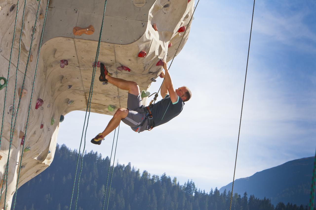 Sport Resort Fiesch - Fiescher Hostel Екстер'єр фото